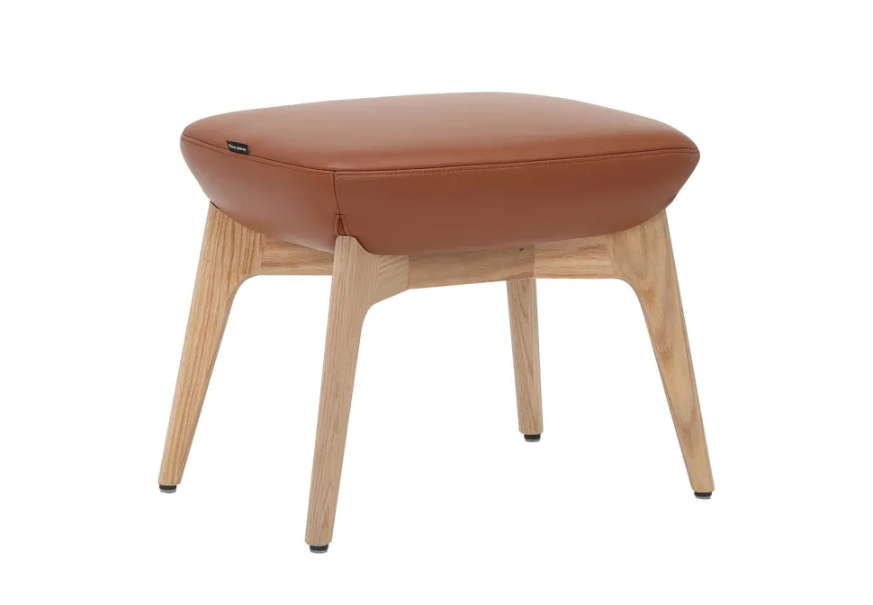 BELINDA NOJATUOLI + RAHI KONJAKIN VÄRISELLÄ TÄYSNAHALLA