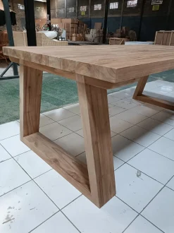 Marcelo Tiikki ruokapöytä 270x100cm + 10 Marcelo Teak tuolia, paksua massiivitiikkiä!