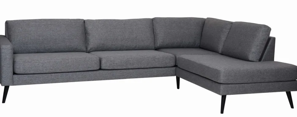 SIERRA KULMADIVAANI AVOPÄÄDYLLÄ