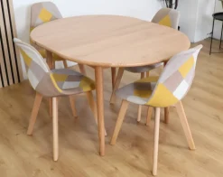 TROYES PYÖREÄ JATKETTAVA TAMMIPÖYTÄ + 4 DOMUS TUOLIA